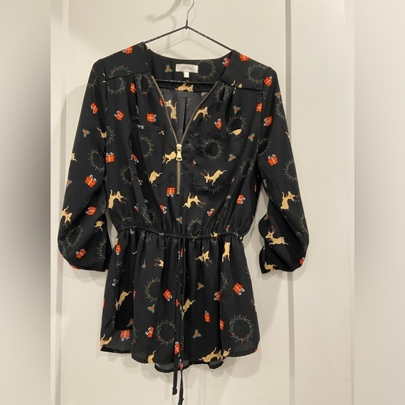 Stella Tweed XS Gifts Wreaths And Reindeer Christmas Blouse - Picture 2 of 10